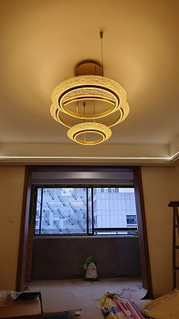 高端灯具   现代装潢城