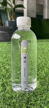 呵嗲   天然矿泉水