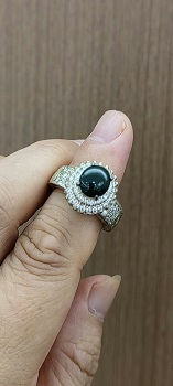 笨鸟画廊   翡翠首饰店