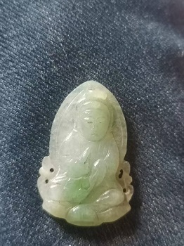笨鸟画廊   翡翠首饰店