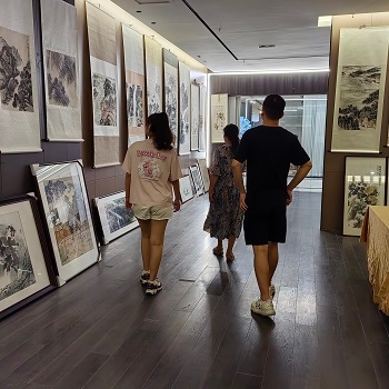  笨鸟画廊竞卖会   